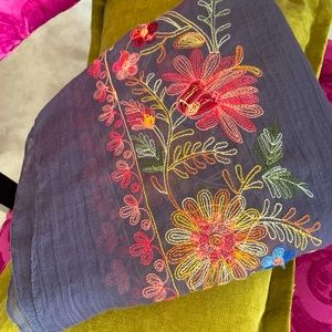 🌸Free with purchase 🌸 embroidered scarf